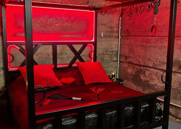 Le Baiser 1 Le Bunker Reamenage En Plaisir Interdit